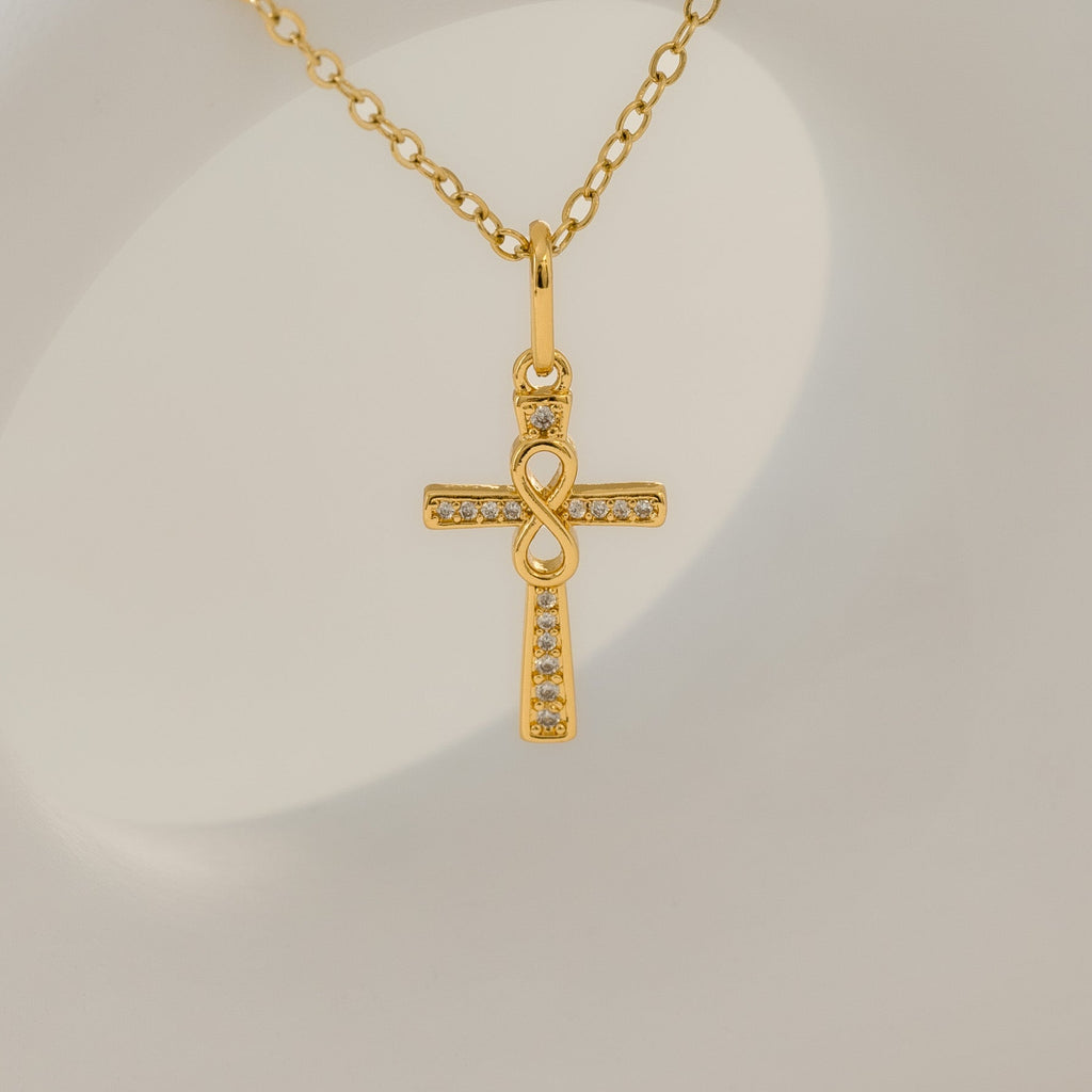 Dije Cruz Infinity