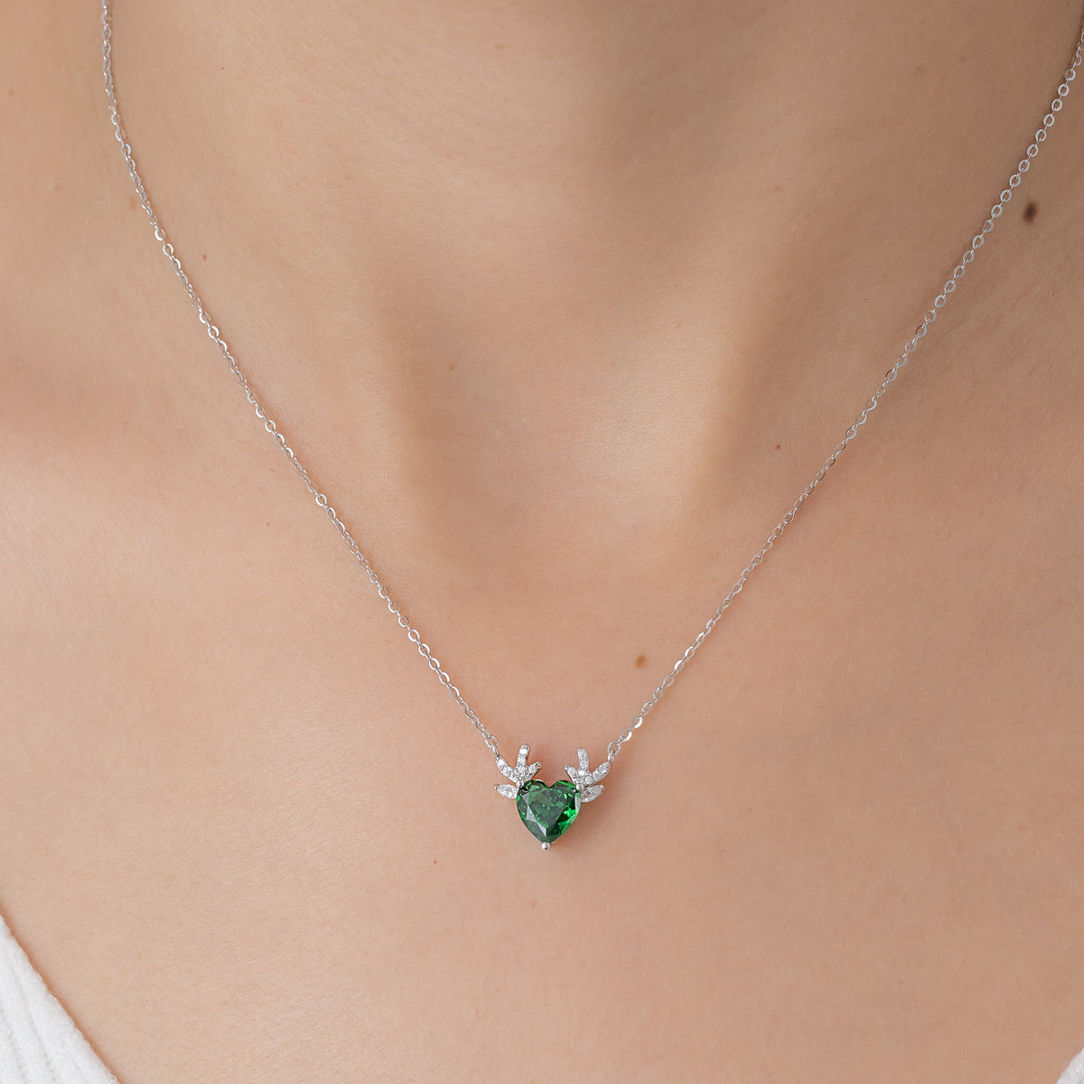 Gargantilla Emerald Stag 45cm