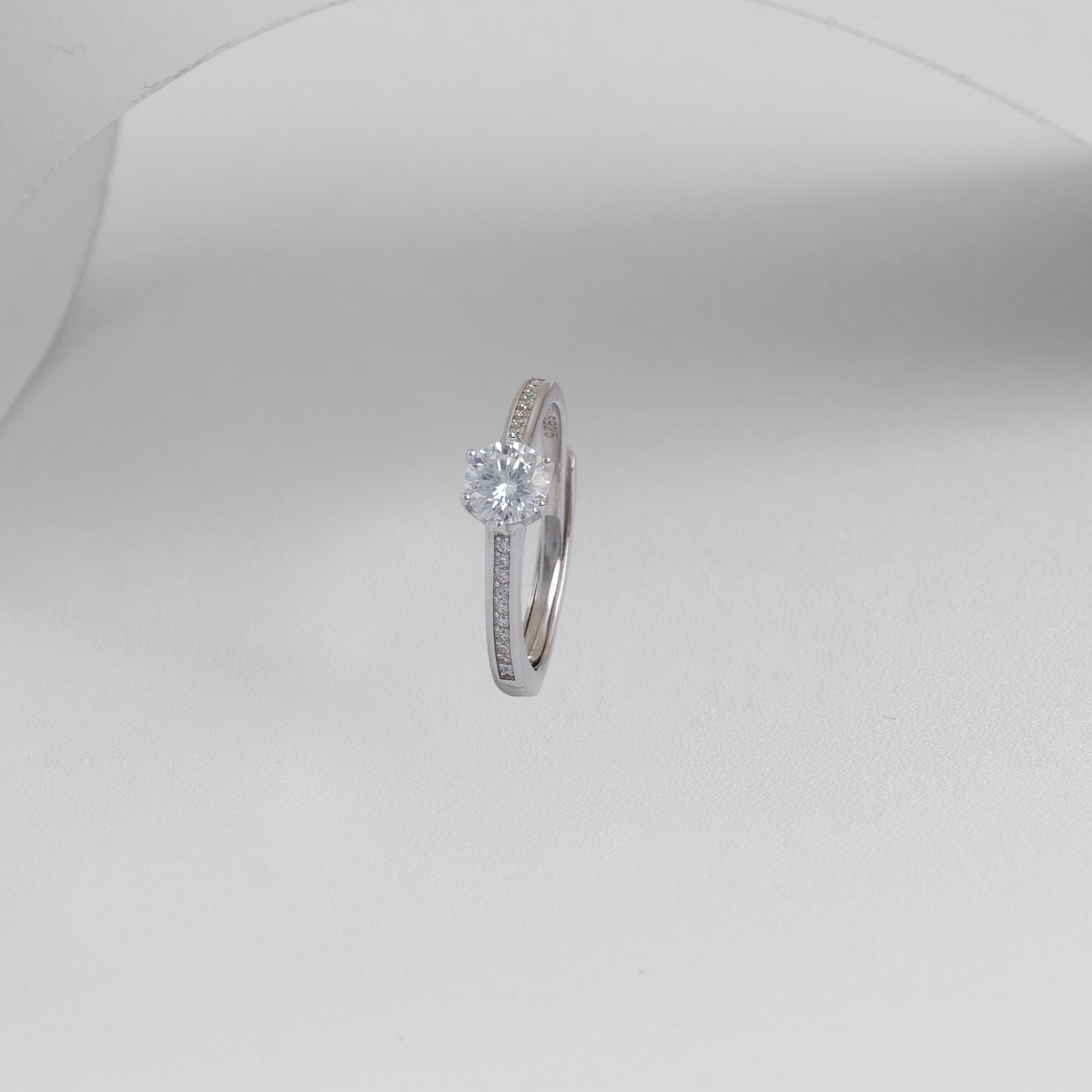 Anillo Soft Glow Ajustable MT💎