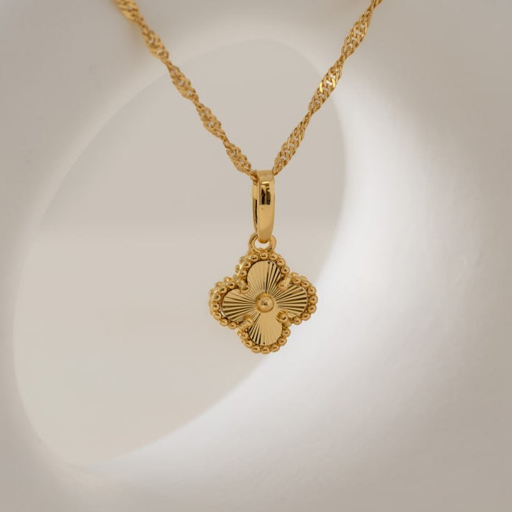 Dije Clover Sol Esfera