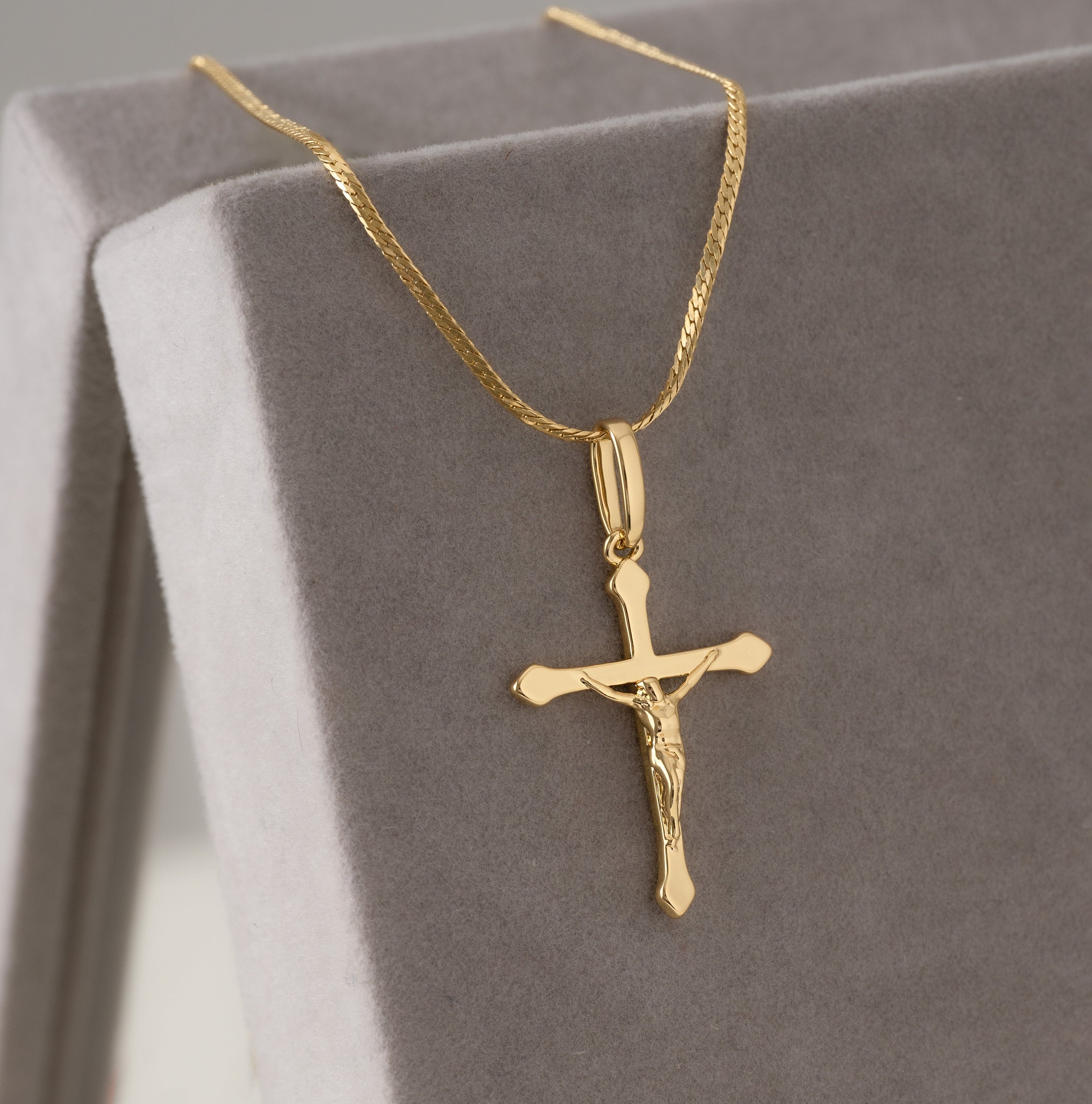 Cadena Serpiente 65cm + Dije Cruz Cristo